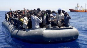 Brittanje en Denemarke wil Onwettige Migrante Rwanda Toe Stuur Wyl hul Aansoek vir Asiel Oorweeg Word