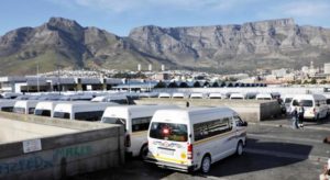 Taxi Mafia Terroriseer die Wes-Kaapse Burgers en Hou Ekonomie Gevangene, sê Premier Winde